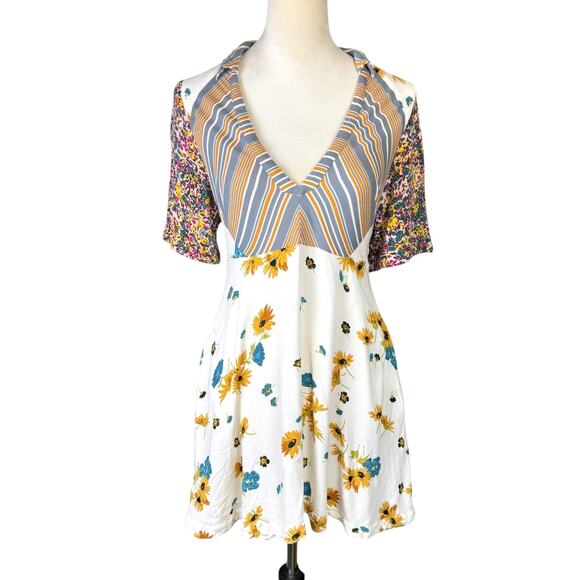 Free People Mix It Up Mixed Floral Print V-neck Babydoll Mini Dress *UPCYCLED* - Picture 2 of 14